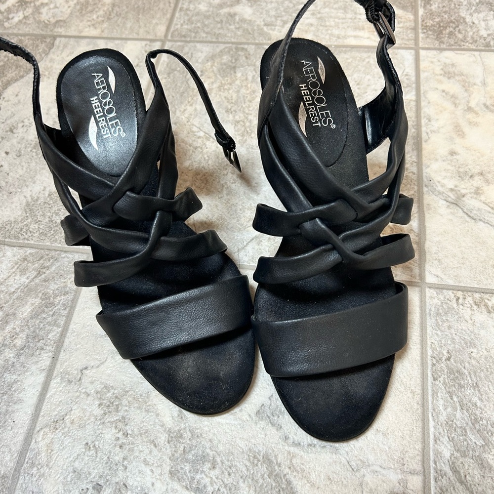 SOLD

AEROSOLES Black Strappy Sandals with Slingback Design